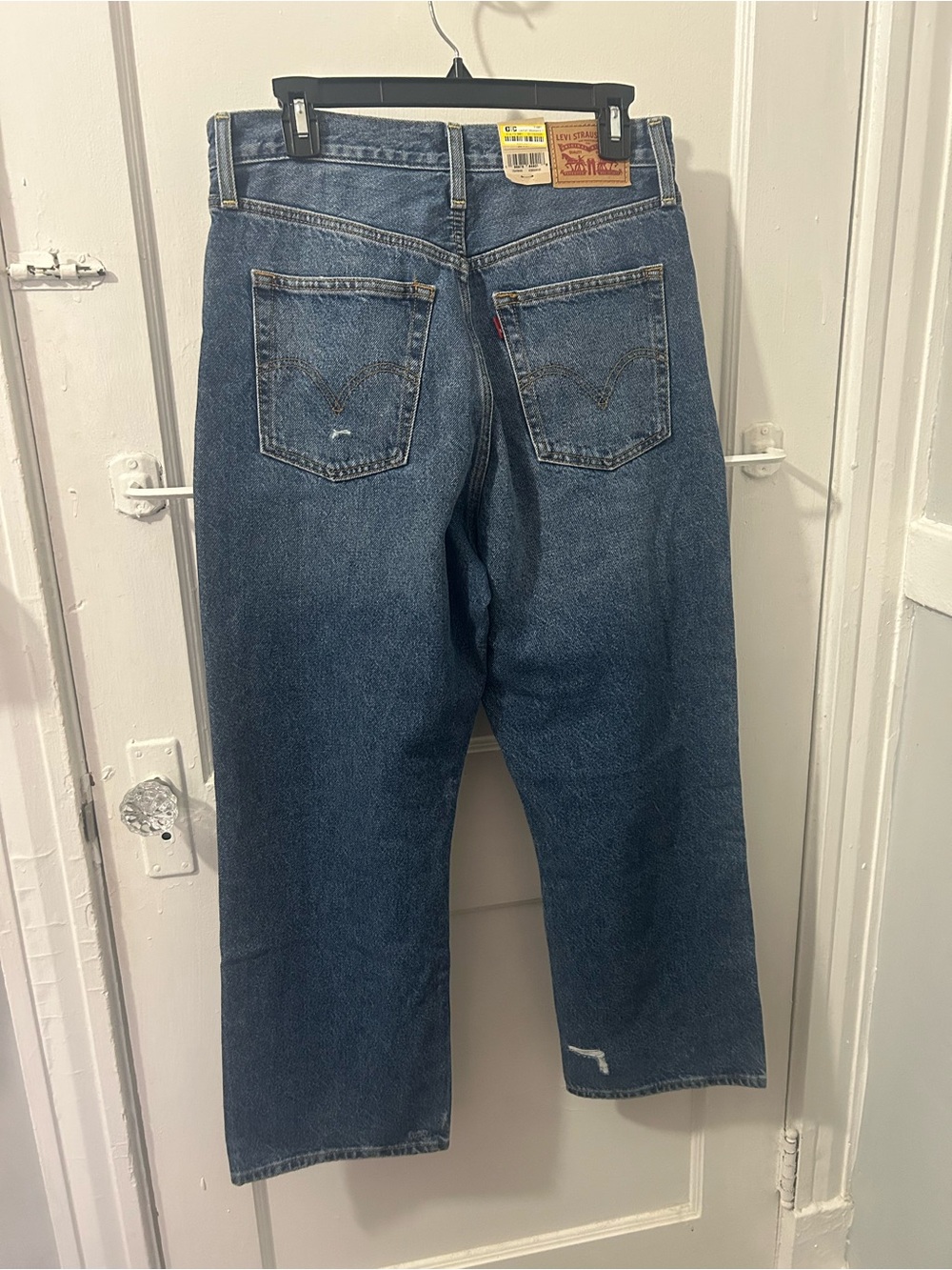 Levi’s • Ribcage Straight Ankle High-Rise Distressed Jeans NWT - Picture 4 of 5